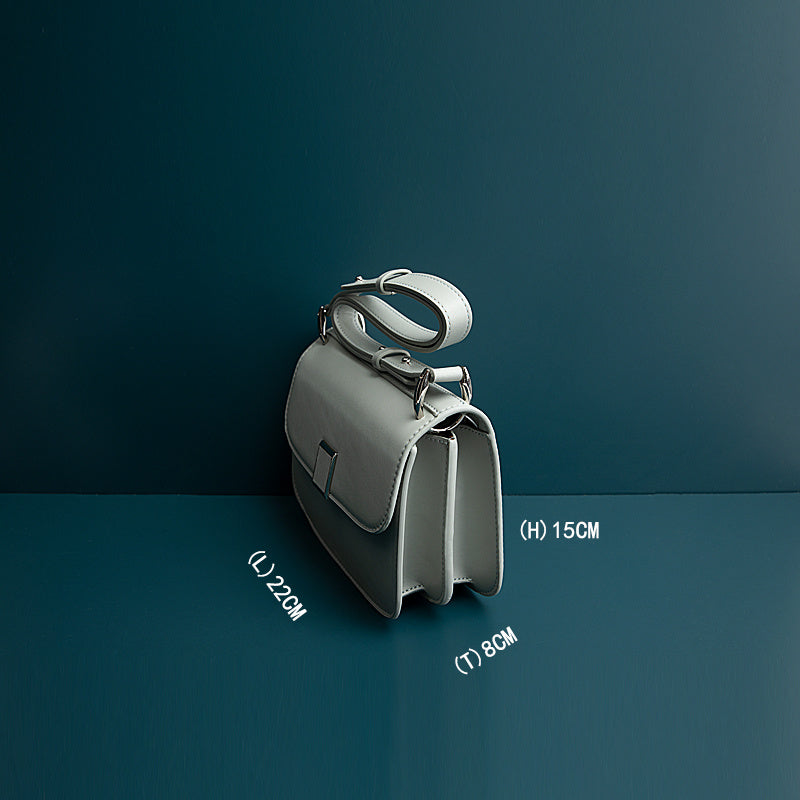 Niche Design Women's Genuine Leather Messenger Shoulder Bag